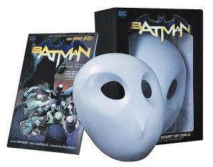 BATMAN: THE COURT OF OWLS MASK AND BOOK SET&nbsp;&nbsp;&nbsp;-&nbsp;DC Comics Solicitations May 2022