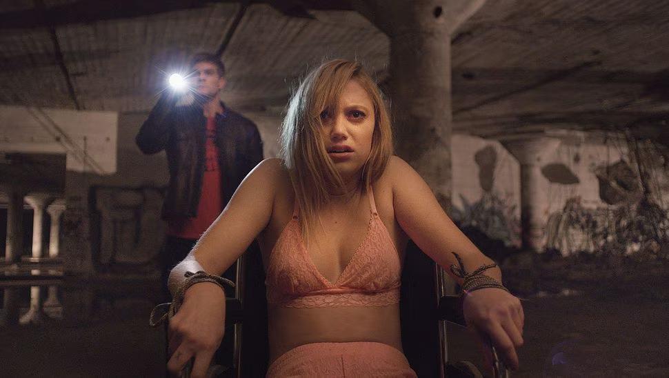 it follows sequel